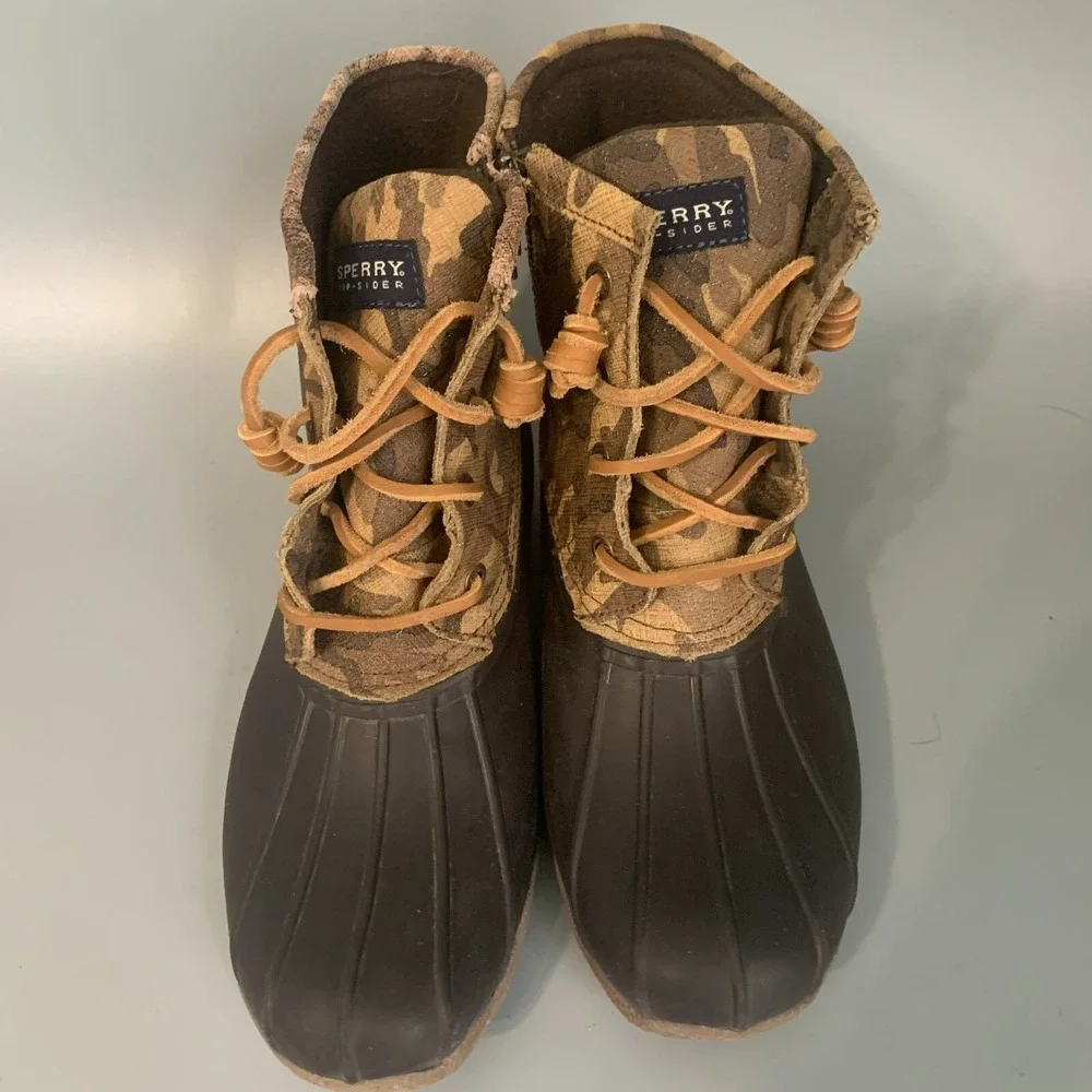 Sperry Top-Sider Saltwater Duck Boots Womens Brown Camo Waterproof Rain Boots